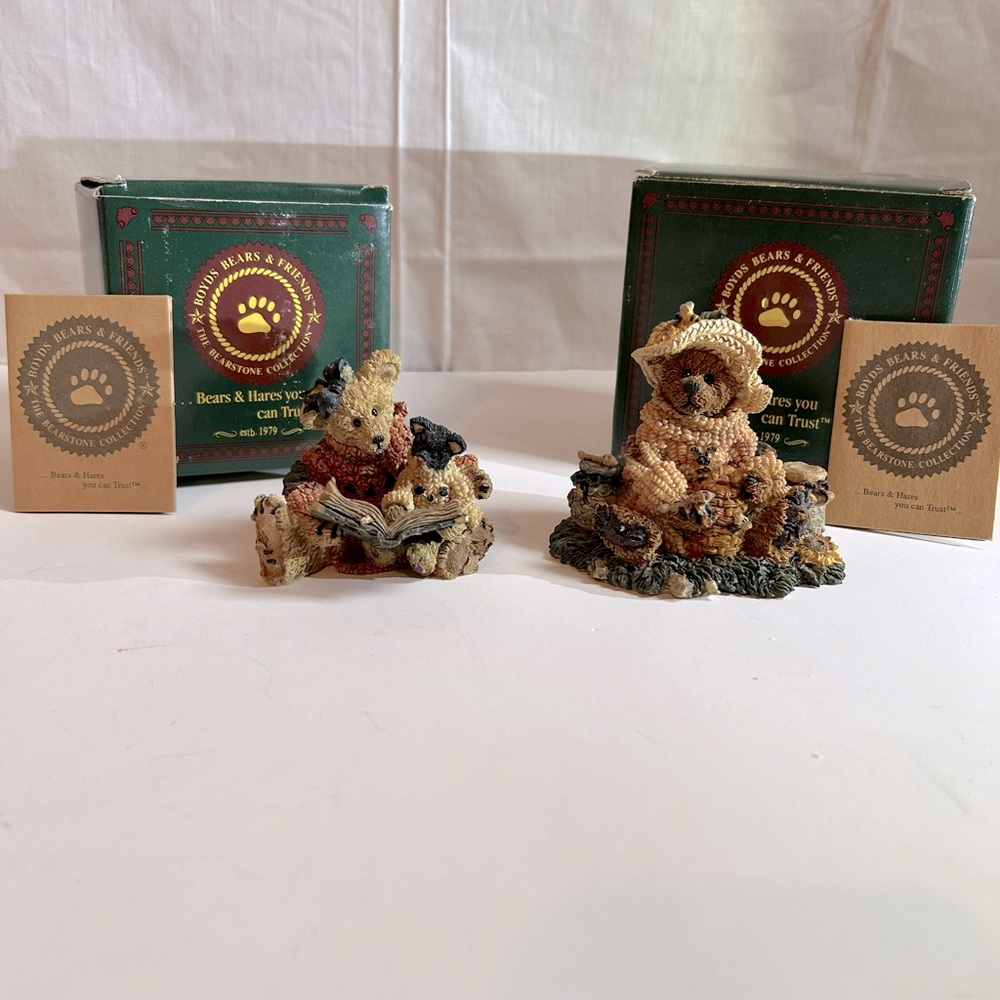 Boyds Bears bundle includes Agatha & Shelly Scardy Cat and Bailey Honey Bear